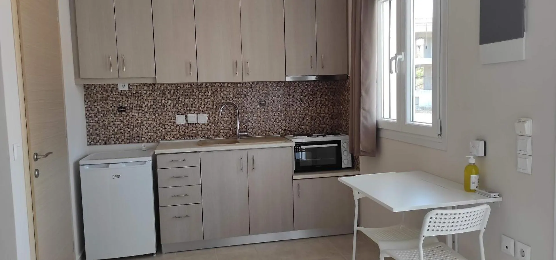 Kefalos Studios Argostoli 0*, 아르고스톨리온